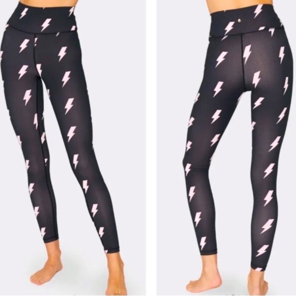 Spiritual Gangster leggings black w/ pink lightning ⚡️